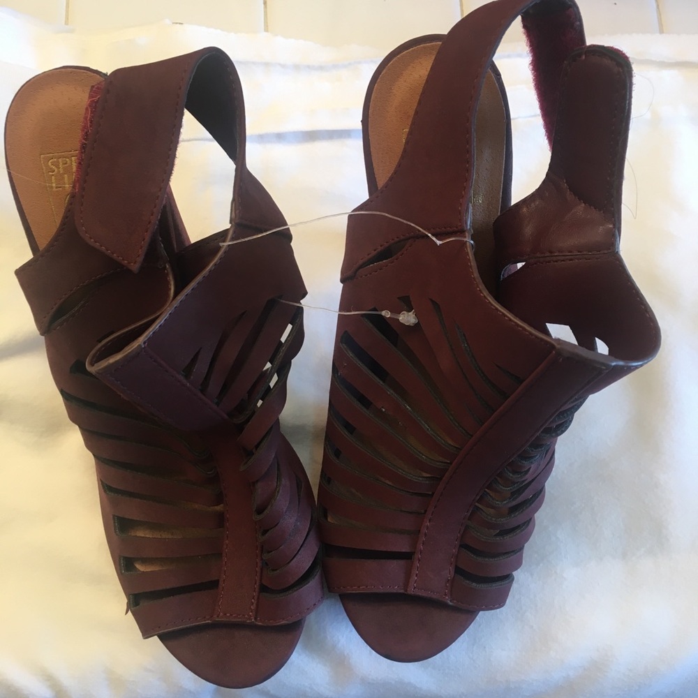 Speed Limit 98, Peep Toe Caged Strap Platform Pump